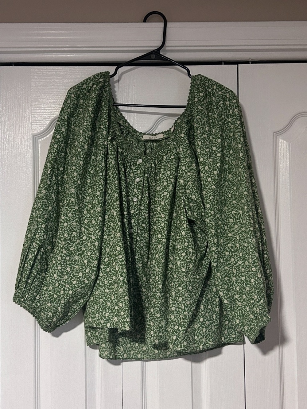 Doen Green Floral Peasant Blouse